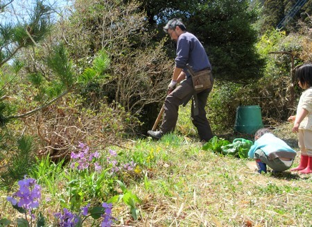 20190411gardening.jpg