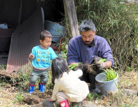 20190411planting.jpg